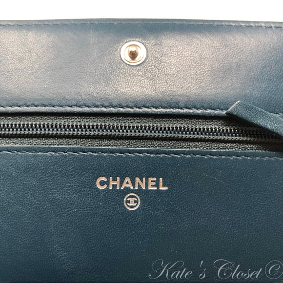 CHANEL Lambskin Boy Flap Wallet in Chain - Picture 8 of 14